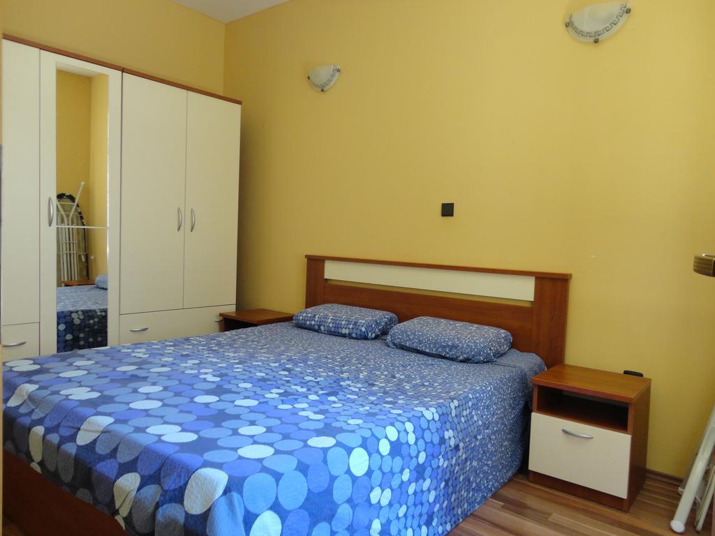 Apartment Ivana Biograd Na Moru Eksteriør billede